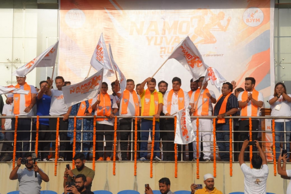 Delhi BJP द्वारा युवाओं को नशामुक्त करने के संकल्प के साथ DU में आयोजित की गई ‘नमो युवा रन’ मैराथन 